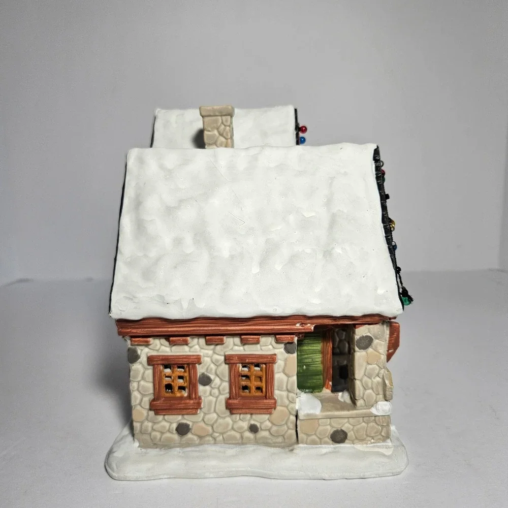 Rare Lemax Backwoods Snowshoe Rental Shop Lighted Village House 85328
